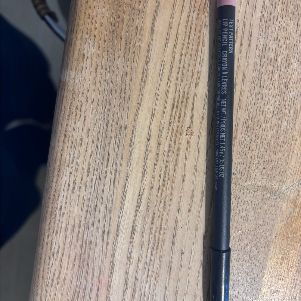 Mac lip pencil in shade test pattern